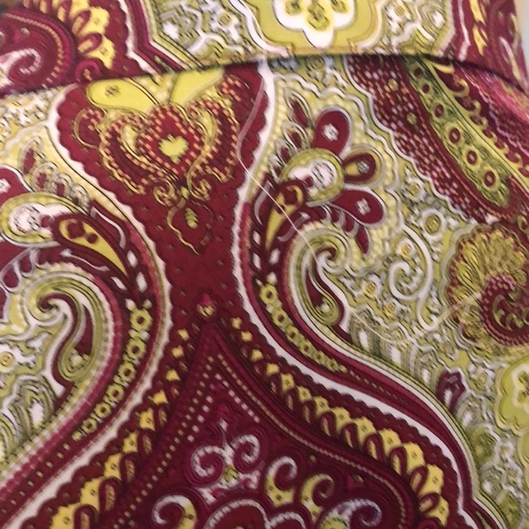 💜 Uncivilized Vintage fitted button down paisley wide lapel, split hem blouse - Picture 7 of 14